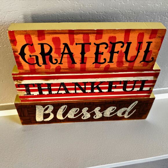 Double-Sided Wood Block Sign | Grateful Thankful Blessed / Believe in Christmas - Picture 4 of 8